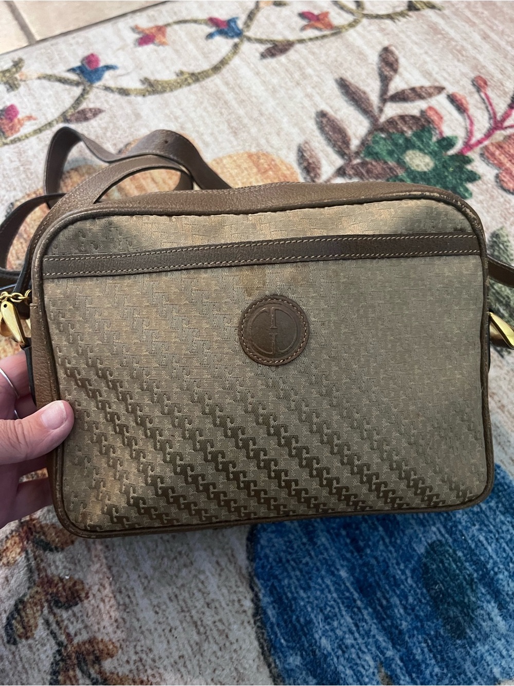 Vintage Gucci 1970s Monogram Beige Crossbody